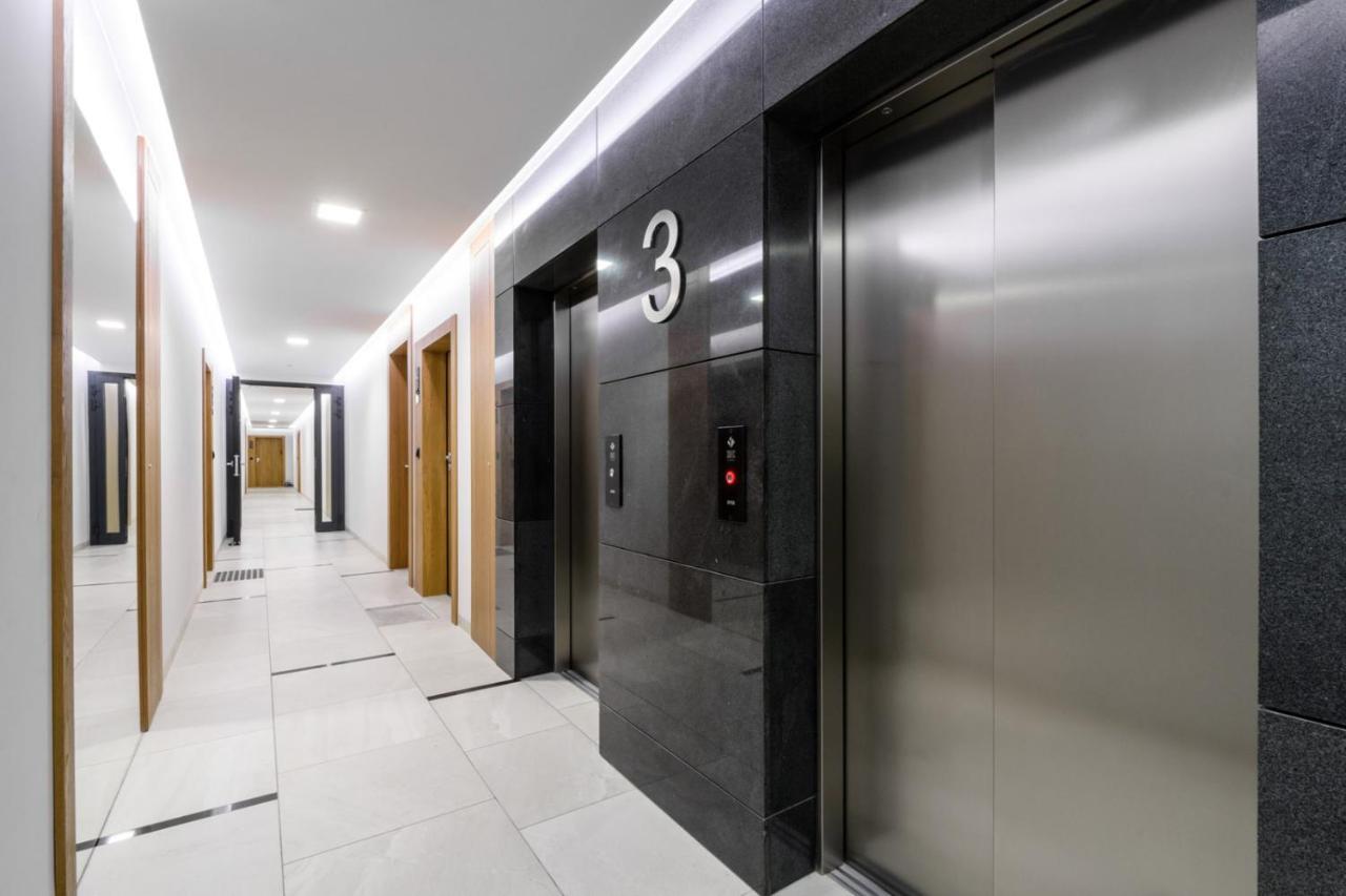 Bulwary Wislane P&O Serviced Apartments With Ac Varsovie Extérieur photo