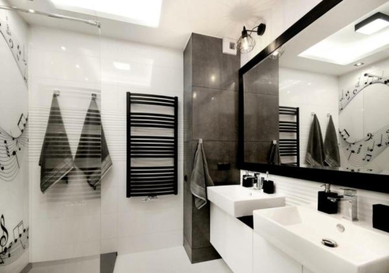 Bulwary Wislane P&O Serviced Apartments With Ac Varsovie Extérieur photo